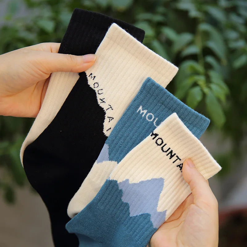 Fashion A/B Style Men Socks Asymmetrical Pattern Street Hip Hop Skateboard Man Cotton Sock