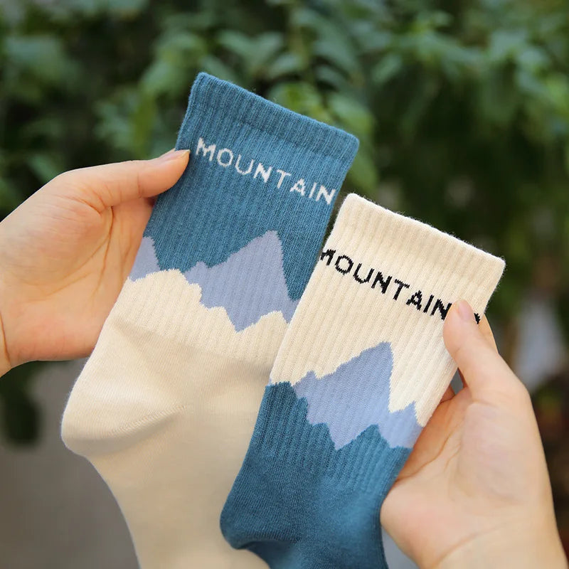 Fashion A/B Style Men Socks Asymmetrical Pattern Street Hip Hop Skateboard Man Cotton Sock
