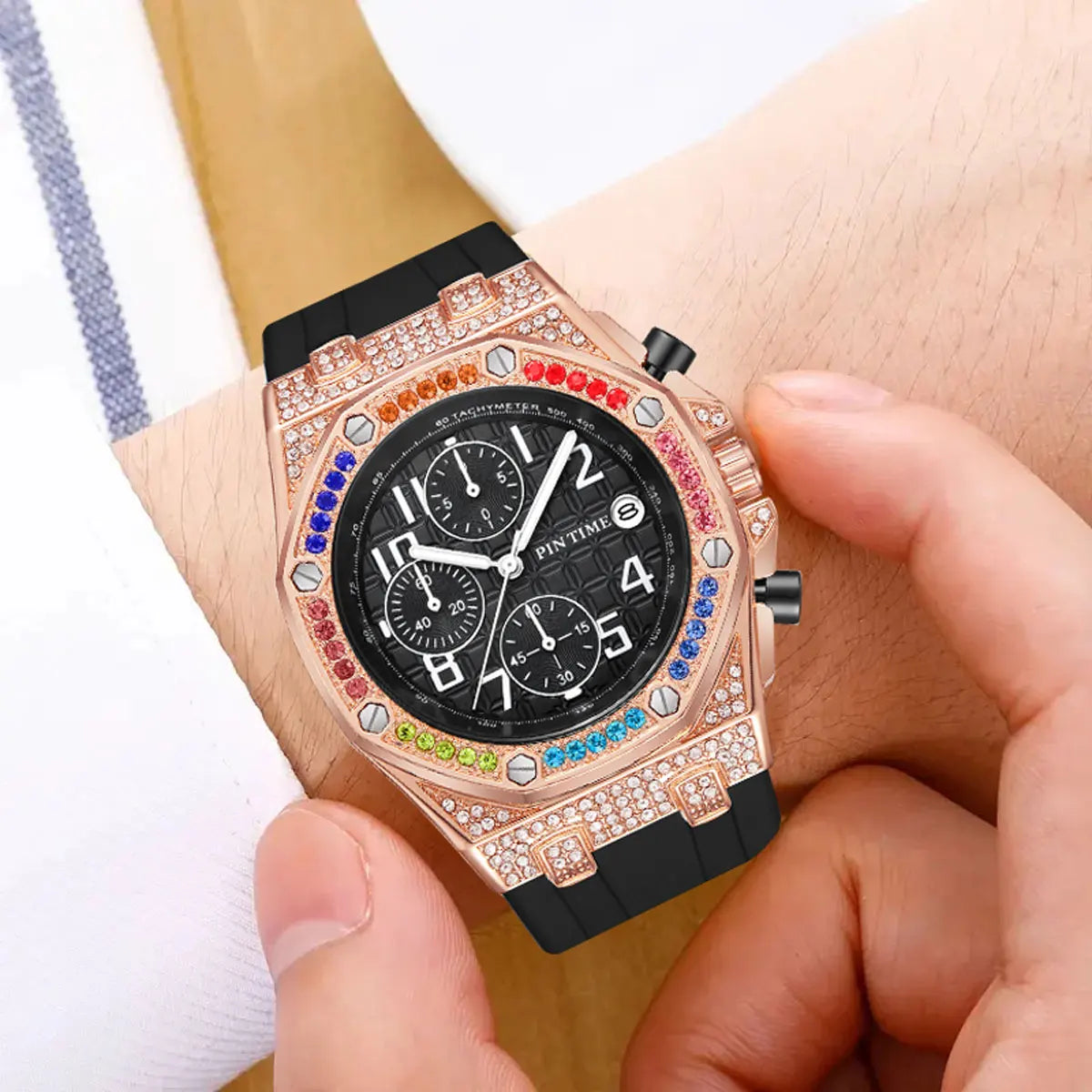 Men's Quartz Watch With Diamond Studded Dial
